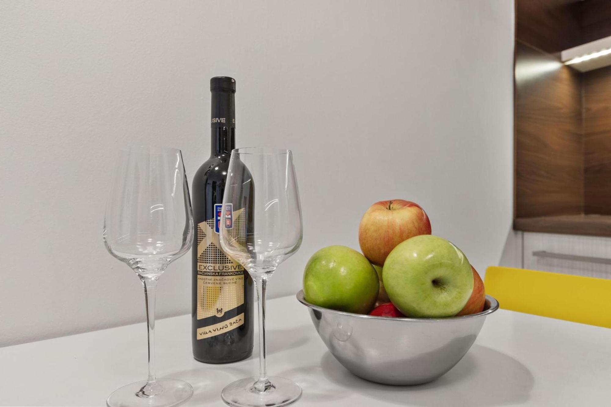Apple Apartment ブラチスラヴァ エクステリア 写真
